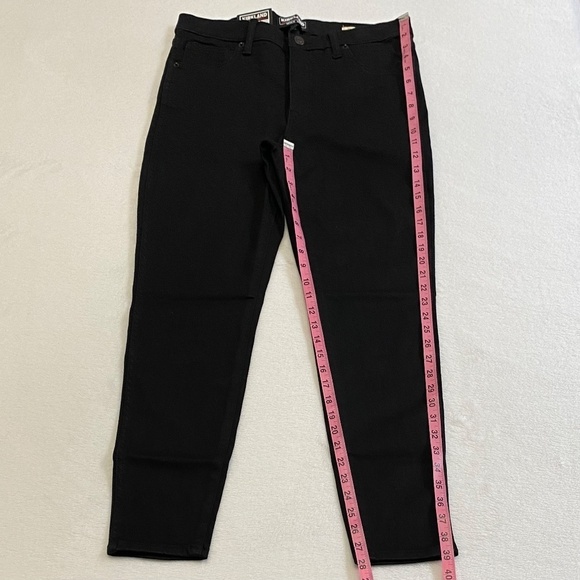 Kirkland Signature Ladies' Skinny Jeans, High Rise, Black, Size 10 NWT - Picture 12 of 15